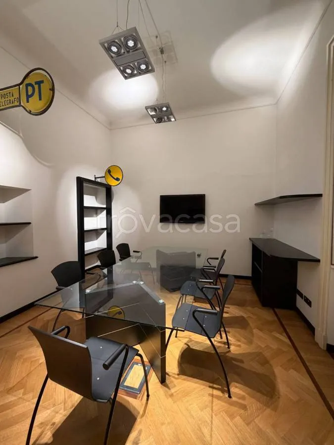 Kabinet - Elegant Office Villa near Como Centre