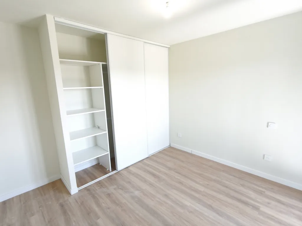 Pièces - Appartement Neuf T3 avec Balcon et Jardin à l'Isle Jourdain