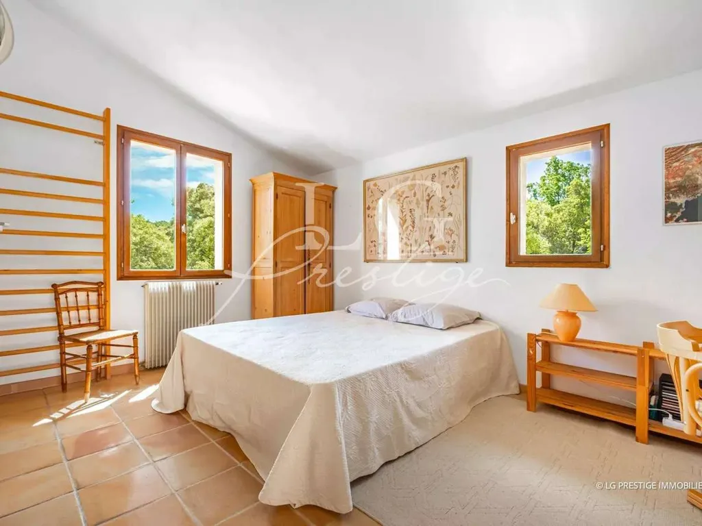 Magamistoad - Charming House with Large Garden in Fréjus