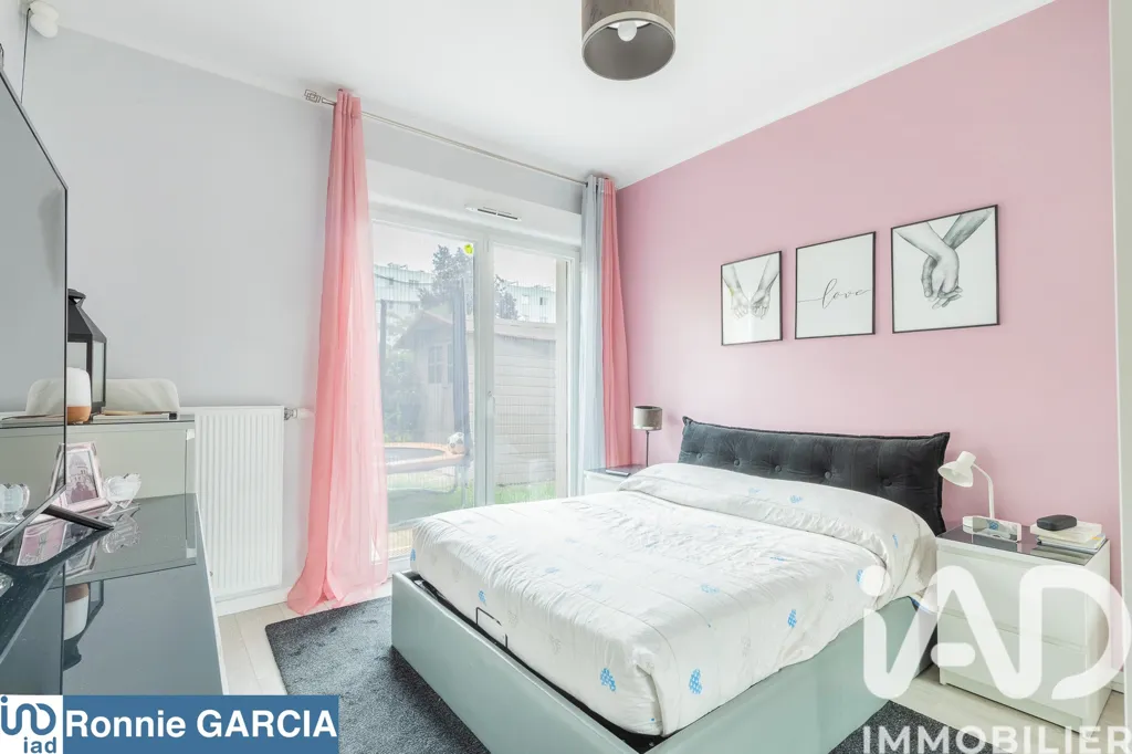 Chambres - Appartement avec Terrasse et Jardin à Athis-Mons