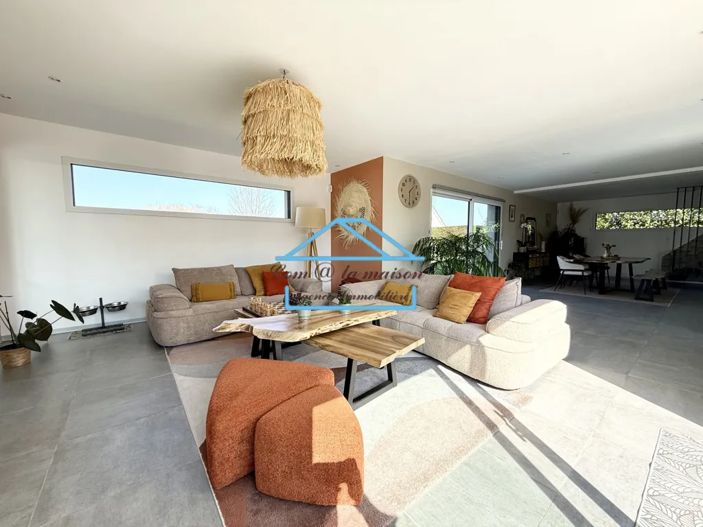 Séjour - Propriété Contemporaine avec Jacuzzi à Octeville-sur-Mer