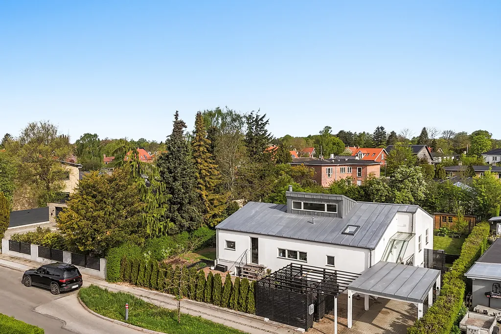 Aerial - 1952 Villa with Garden in Gentofte