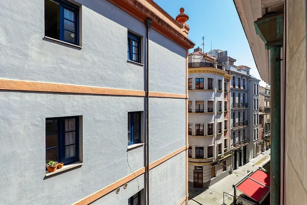 Rõdu - Apartment with Trunk Space in Gijón Centre