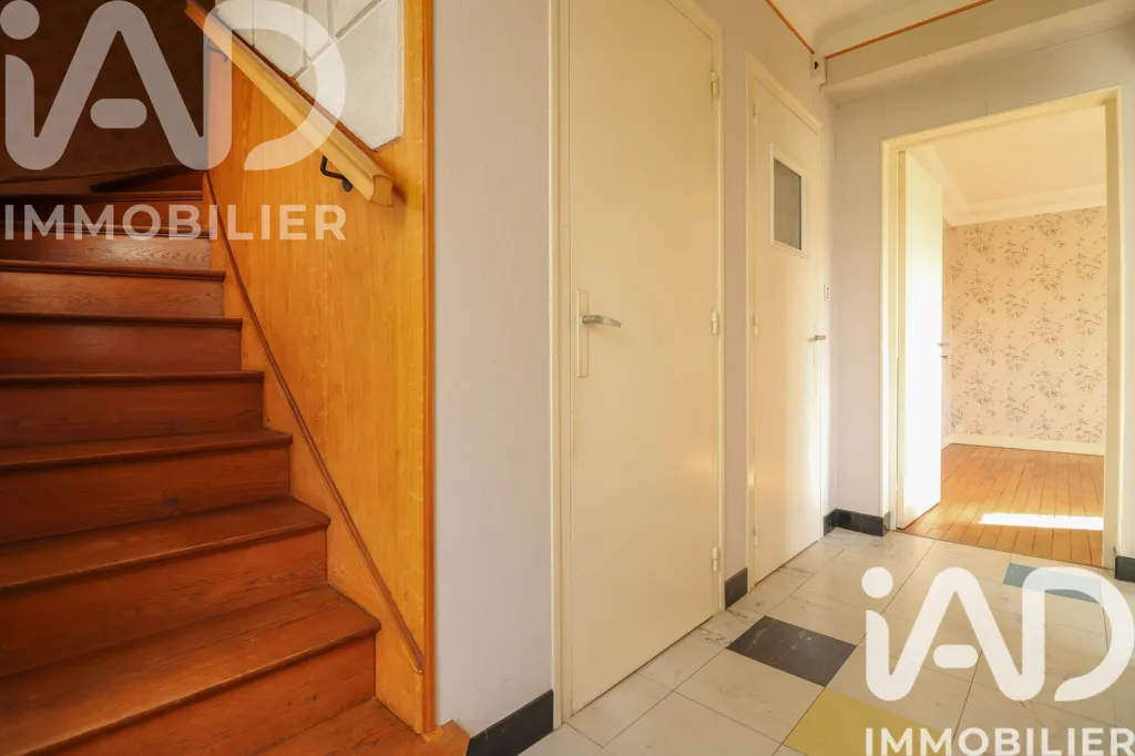 Entrée - Maison à Rénover avec Balcon à Panazol