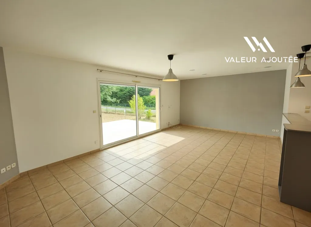 Cucina - Bright House with Garden in Laruscade