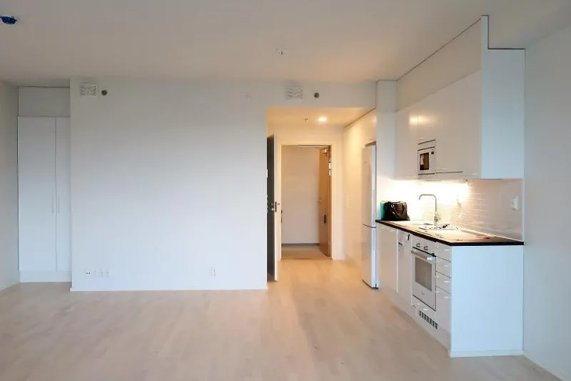 Köök - Spacious 1-Bedroom Flat with Balcony in Matinkylä