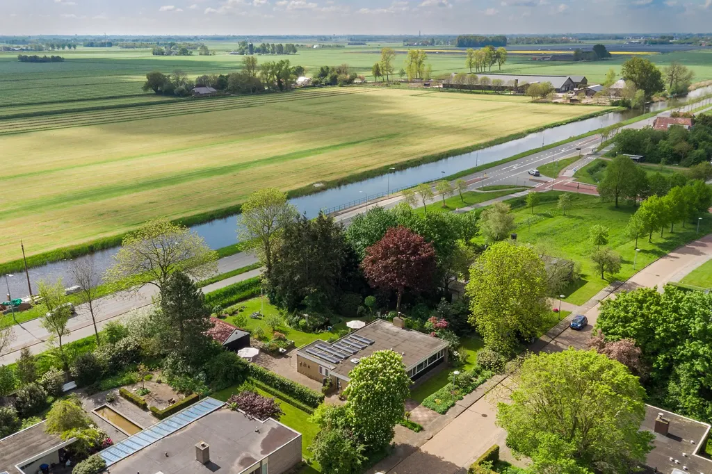 Maison 6 pièces à Ten Boer
