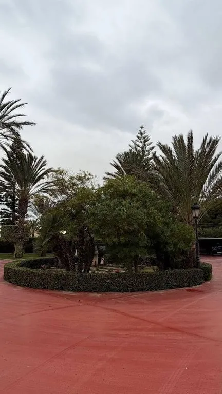 Luxury Chalet with Pool in Elche