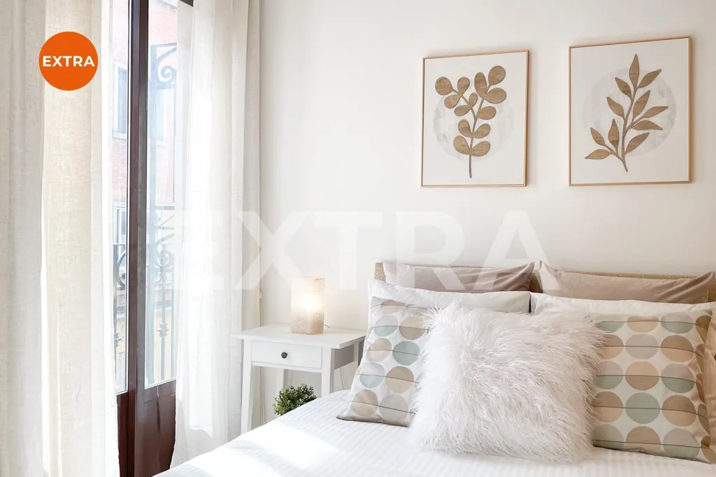 Chambres - Semi-detached Flat with Balconies in Castilla, Madrid
