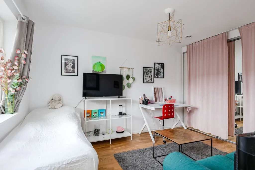 Chambres - Spacious 4-Bedroom with Sunny Terrace in Bredsand