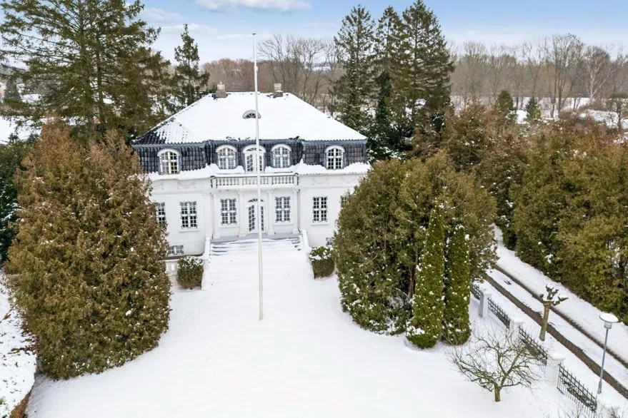 Õhuvaade - Historic Office with Garden in Rødovre