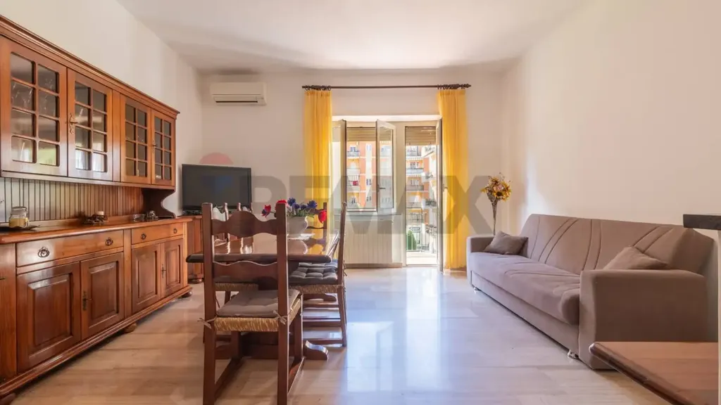 Living Room - Apartment with Balconies in Cappuccini, Viterbo