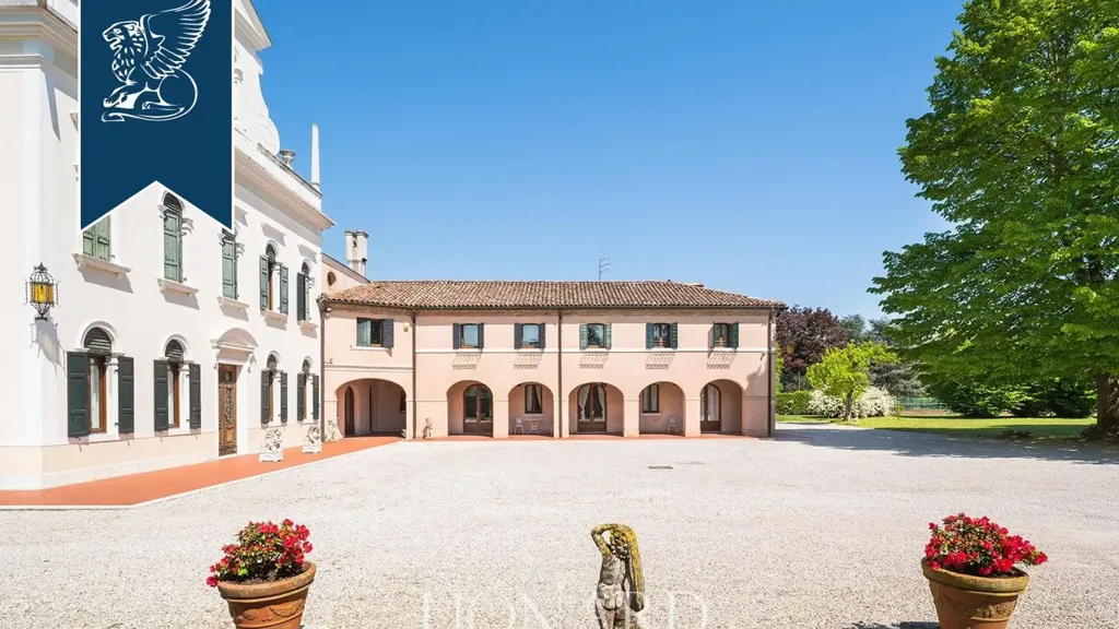 Välivaade - Historic Villa with Park in Mogliano Veneto