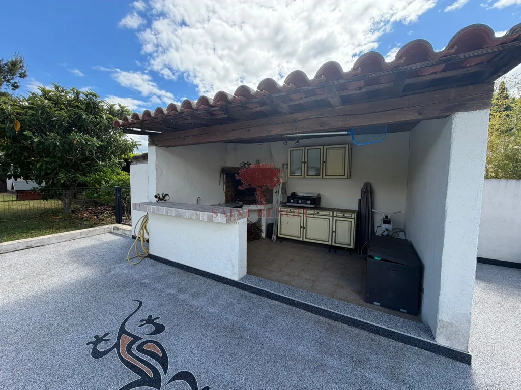 Terrasse - Villa avec Piscine à Gignac
