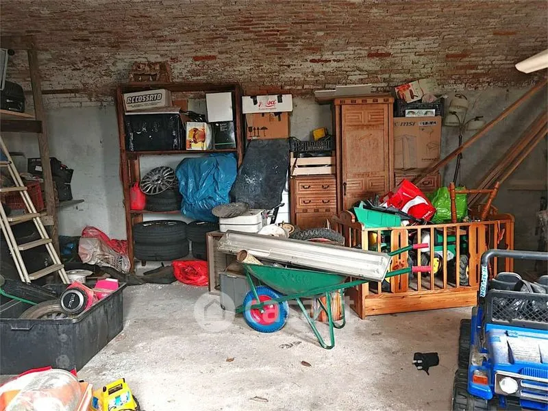 Garage - Character House with Terraces in Pont-Saint-Martin