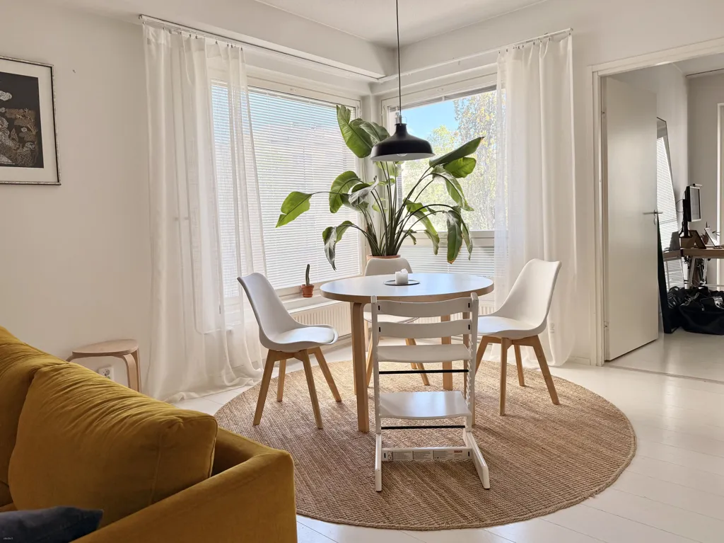Salle à manger - Bright Apartment with Balcony in Helsinki