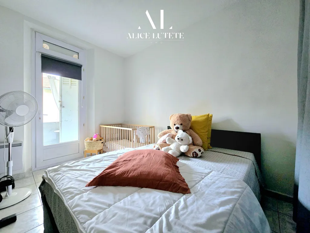 Magamistoad - Fully Let Building with Terrace in Saint-Barnabé, Marseille