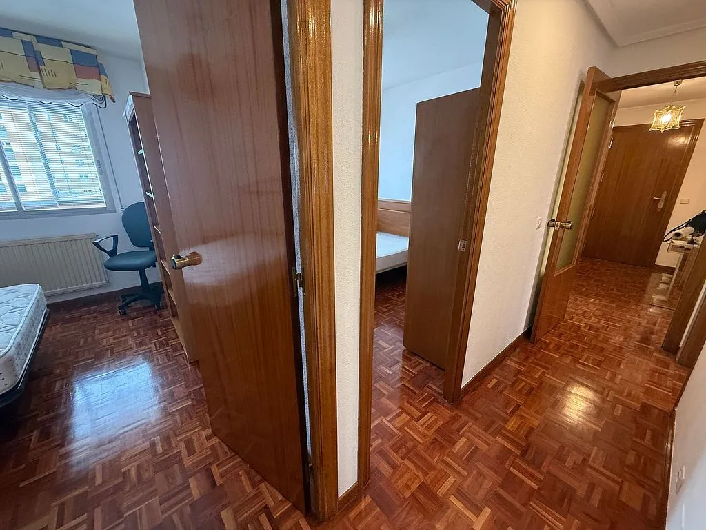 Chambres - Apartment with Terrace and Garage in Gamonal