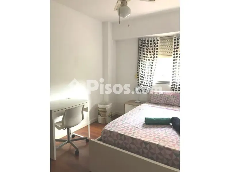 Camere da letto - Furnished Flat with Balcony in Albors