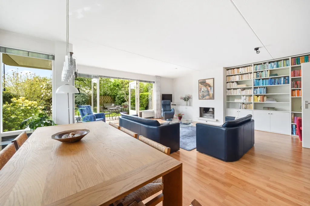 Séjour - Villa with Water View in Leidschendam