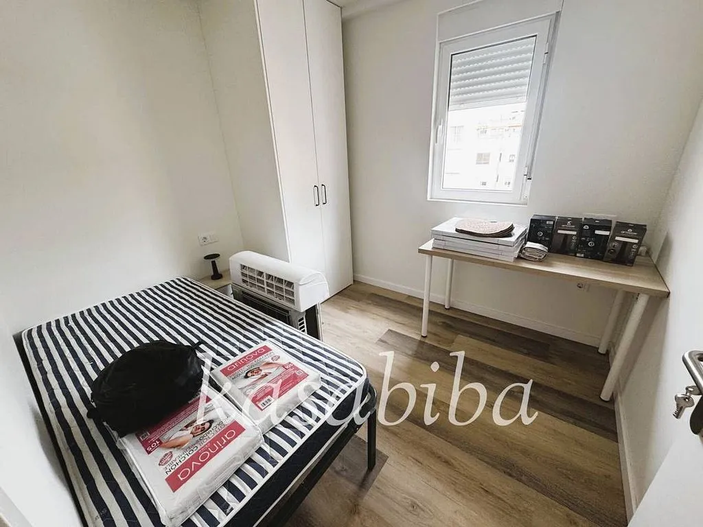 Chambres - Fully Furnished Flat with Sea View in Valencia