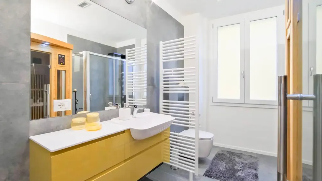 Salles de bain - Rustic Apartment with Historic View in Florence
