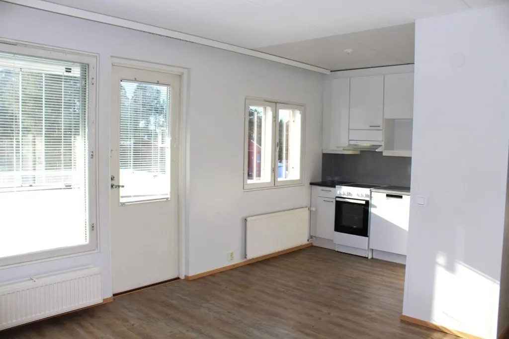 Cucina - Modernised Apartment with Balcony in Mäntylä, Oulu