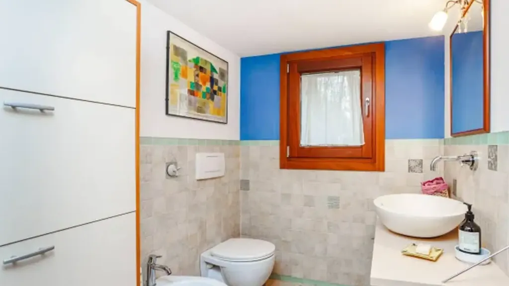 Vannitoad - Rustic House with Portico near Treviso