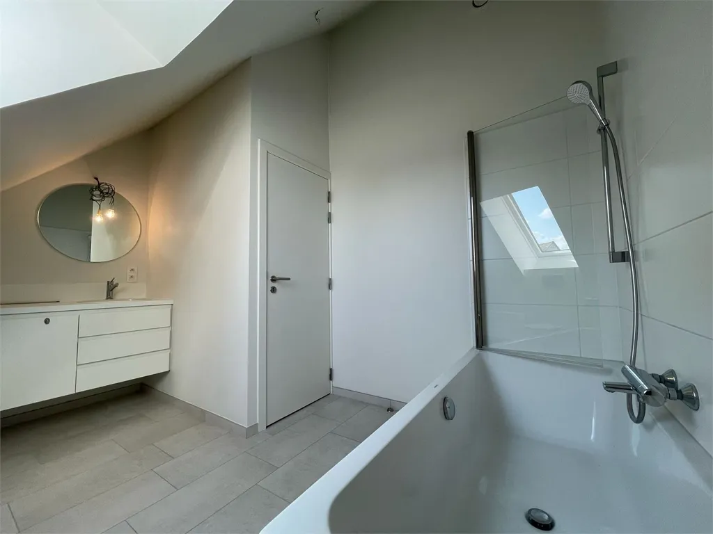 Salles de bain - Duplex Énergétique avec Terrasse à Wiekevorst