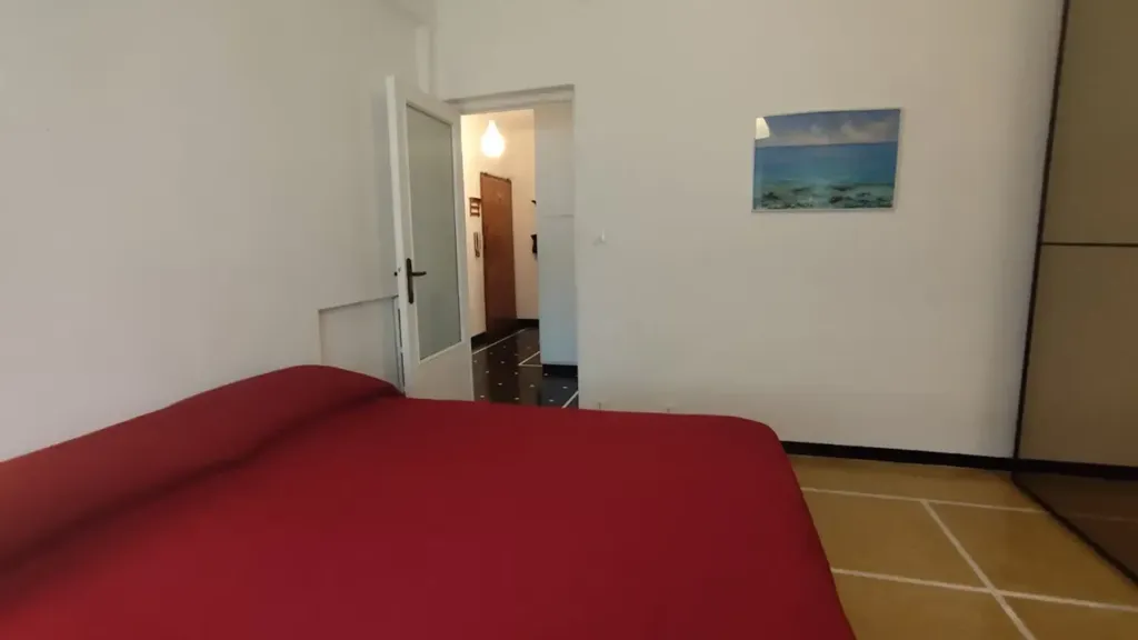 Chambres - Armed Trilocale with Balcony in Rapallo