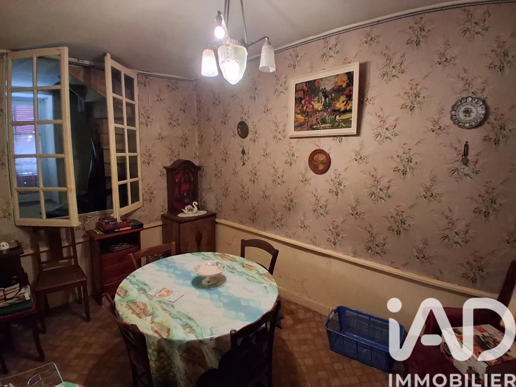 Söögituba - City Centre House with Renovation Potential in Vibrant Area