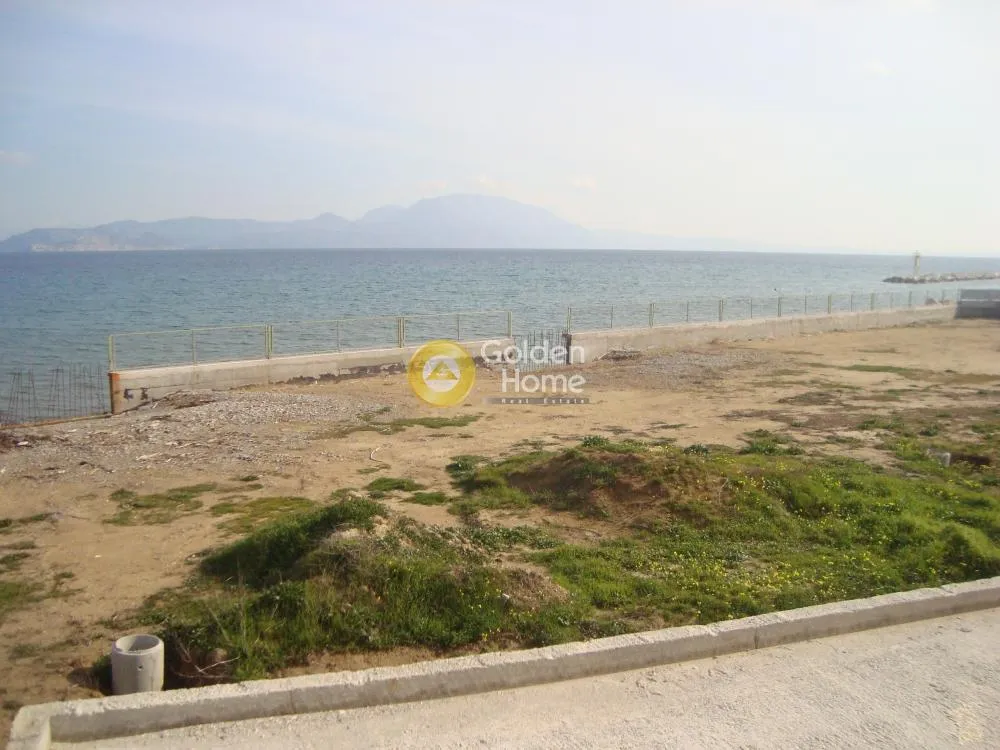 Aed - Beachfront Plot with Under-Construction Villa in Sounio