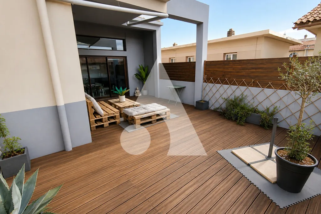 Terrass - Spacious 3-Room Apartment with Terrace in Avignon