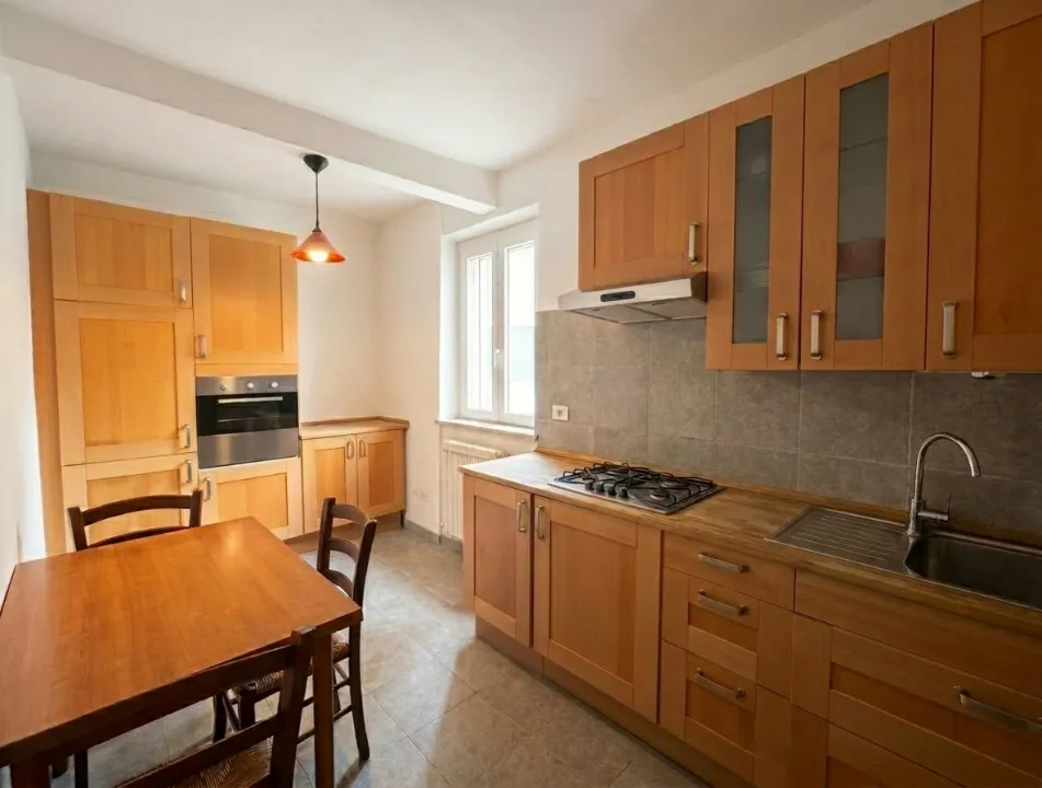 Cucina - Rustic Apartment with Sea View in Varano, Ancona