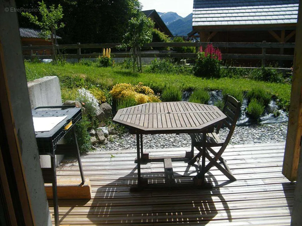 Terrasse - Chalet avec Vue Montagne à Ancelle