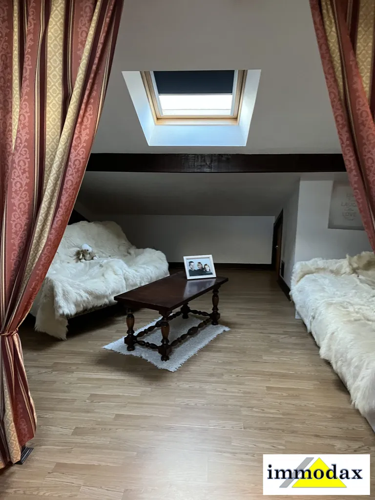 Pièces - Maison Traditionnelle avec Piscine à Mimbaste