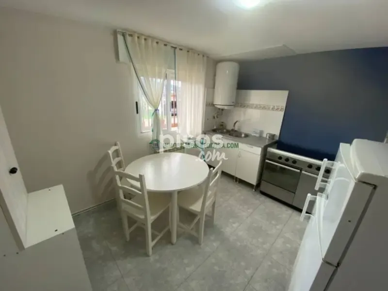 Cuisine - Rustic House with River View in Poio