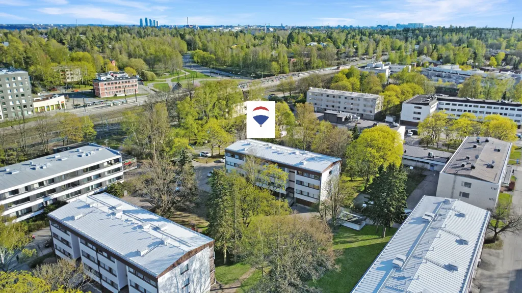 Õhuvaade - Triangular Apartment with Garden View in Oulunkylä