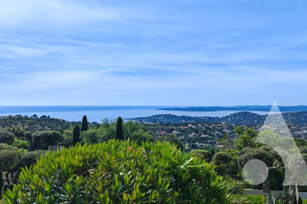 Jardin - Villa avec Vue Mer Panoramique à Sainte-Maxime