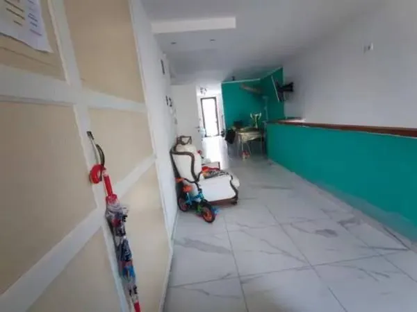 Entrée - Multi-Level Apartment with Terrace in Empoli