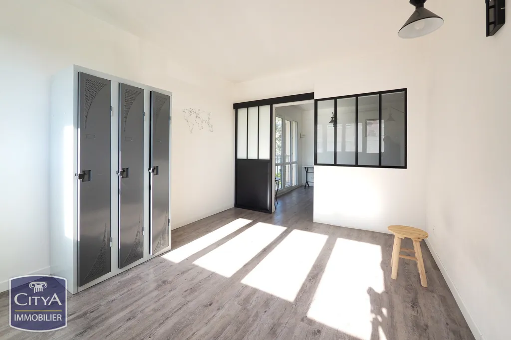 Toad - Renovated Flat with Balcony in Rue Albert 1er