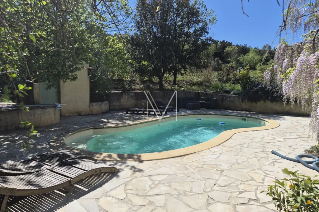 Piscine - Maison Luxueuse avec Piscine au Plan-de-la-Tour