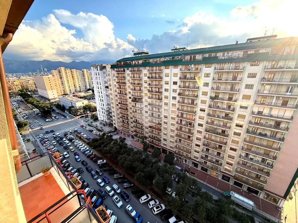 Rõdu - Apartment with Panoramic View in Palermo