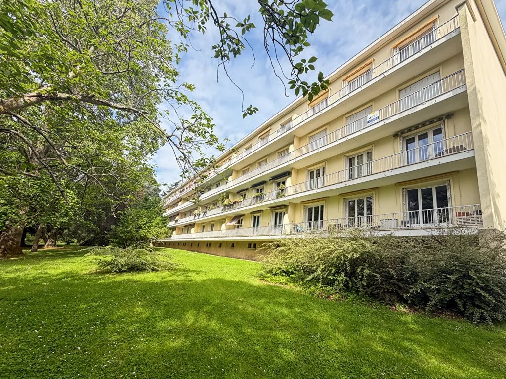 Jardin - Appartement 4 Pièces avec Balcon sur Parc à Orsay