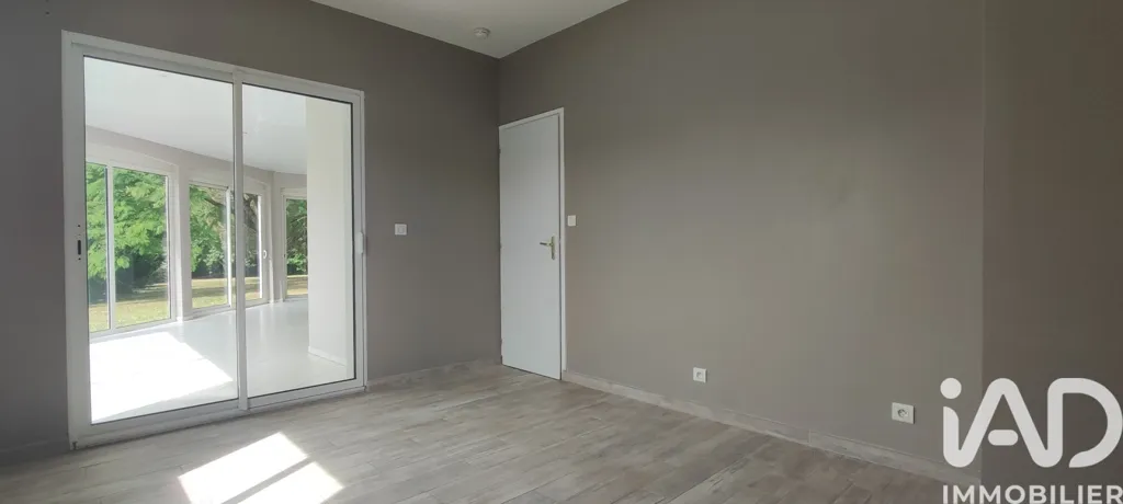 Pièces - Maison Moderne avec Terrasse à Cherveux