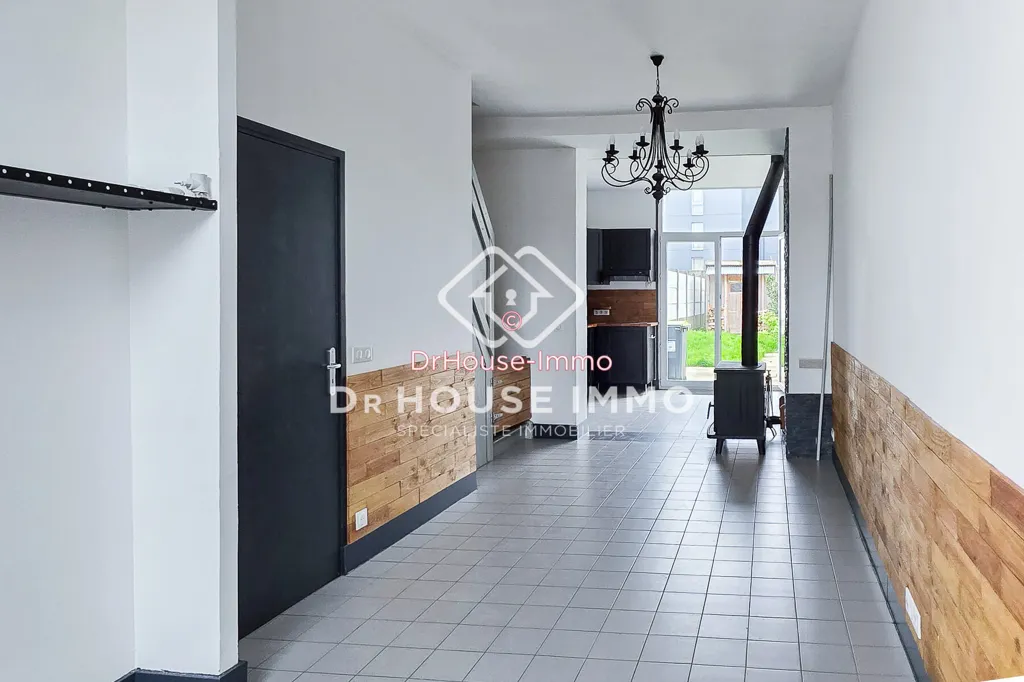 Esik - 1930s House with Garden in Tourcoing