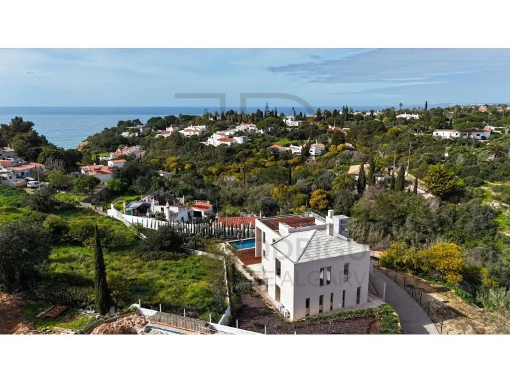 Vista aerea - Modern House with Sea View in Lagoa