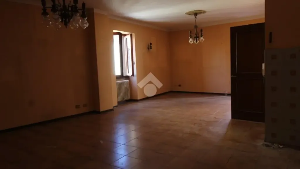 Toad - Semi-detached House in Historic Centre, Bellusco