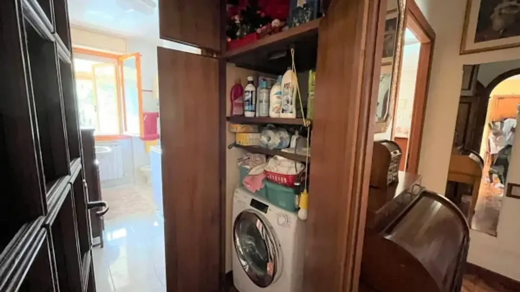 Utility Room - Apartment with Balcony in Rome 70