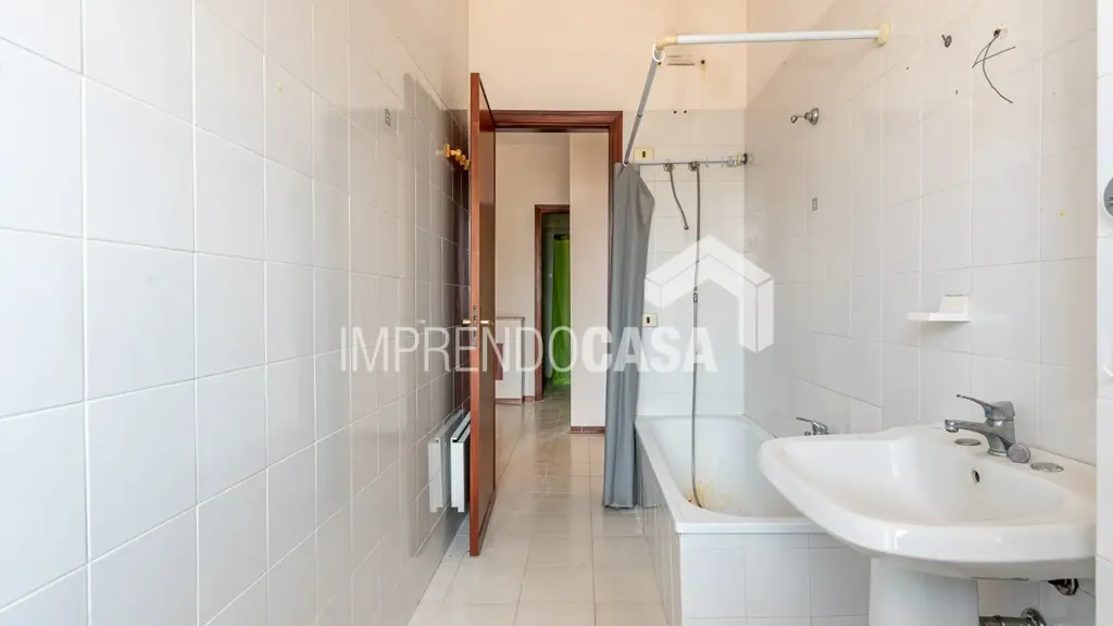Vannitoad - Trilocale with Balcony View in Palermo